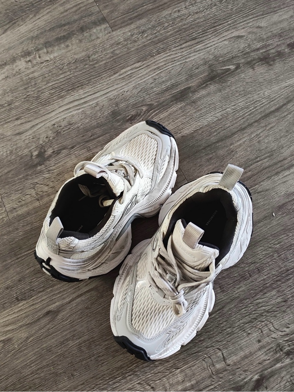 BALENCIAGA - Picture 5 of 10